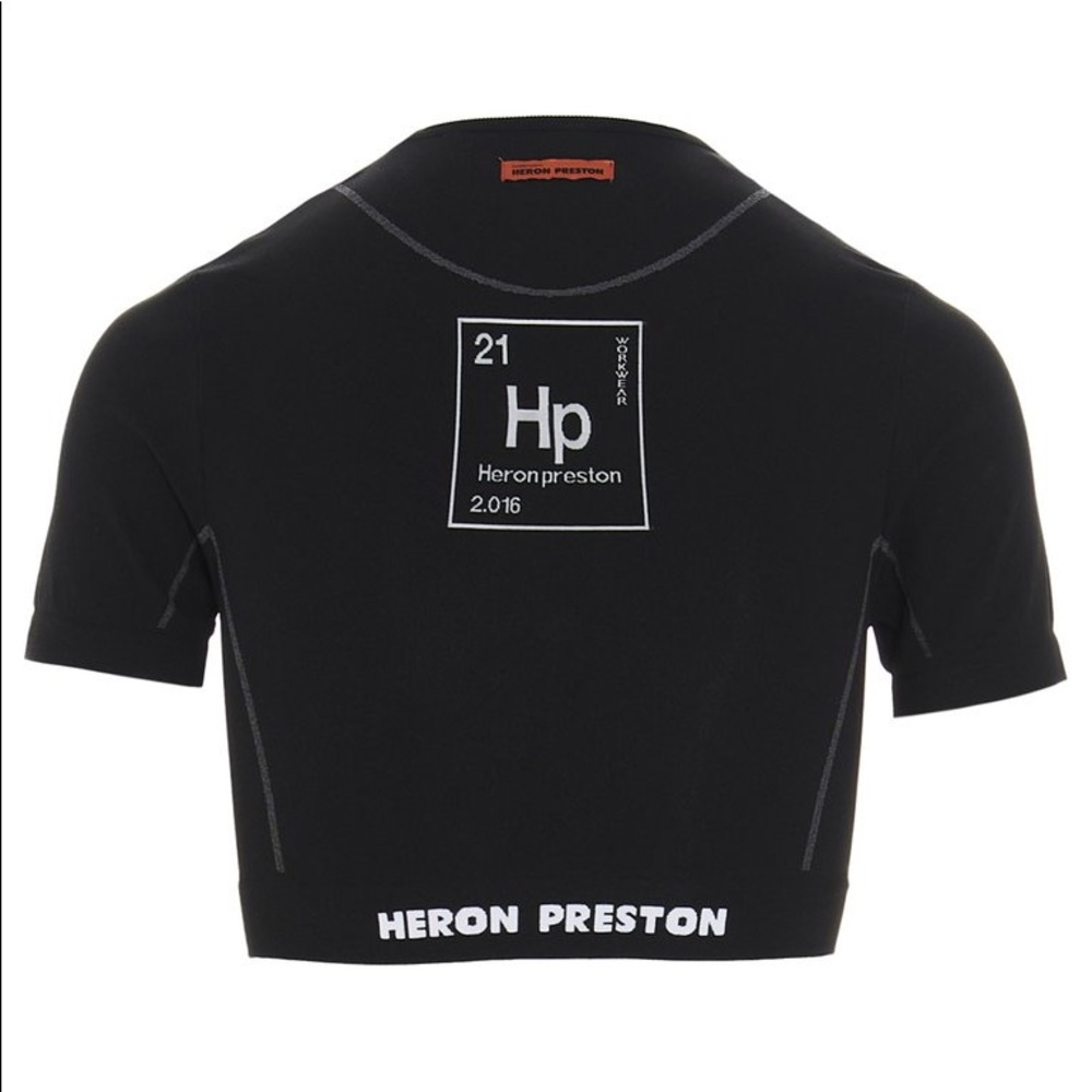 Hereon Preston set